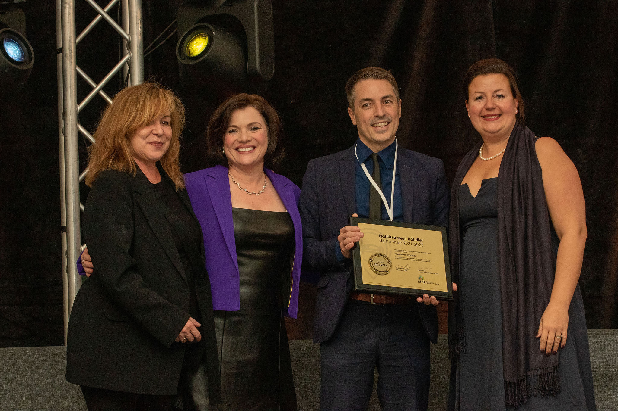 Remise des prix Hôtelier et Spa de l’année AHQ-AQS <strong>Manoir d’Youville et Nordik Spa-Nature honorés</strong>